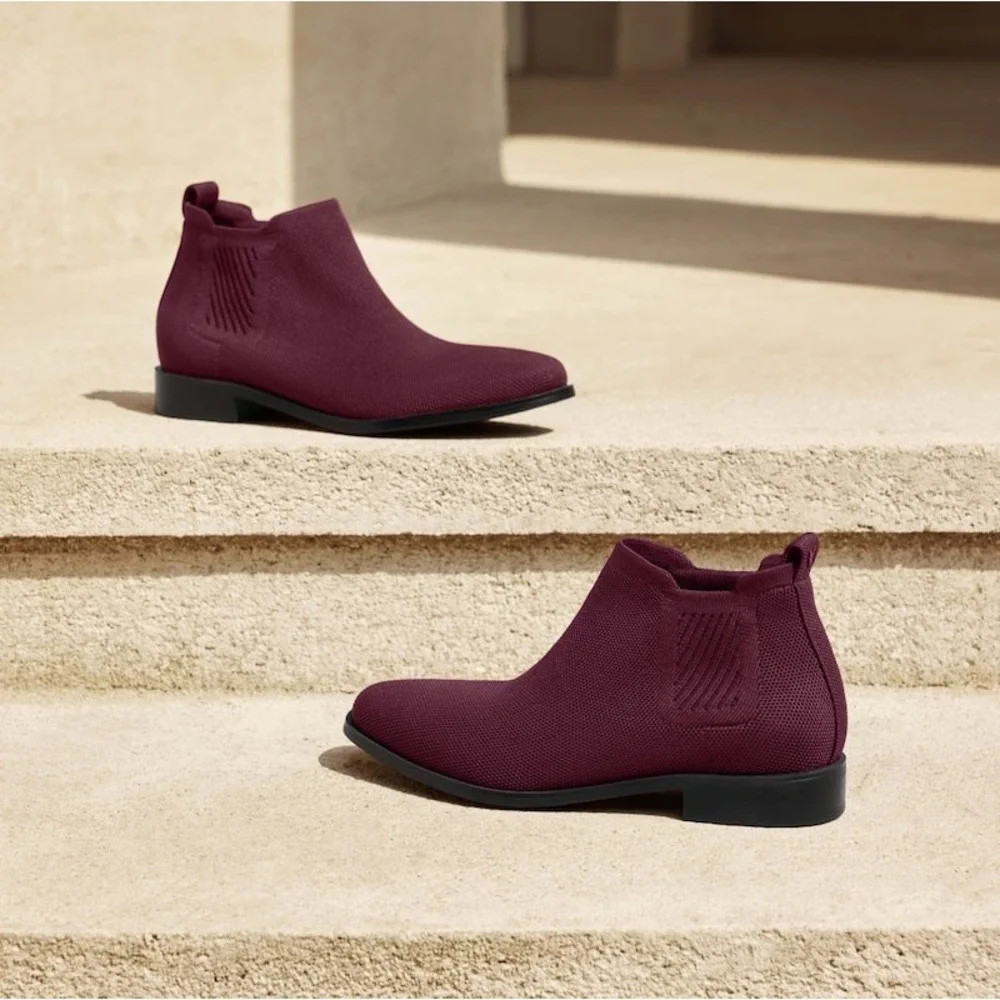 VIVAIA Burgundy Knit Pointed‎ Toe Chelsea Boots Women's Size US 7.5 EU 38.5